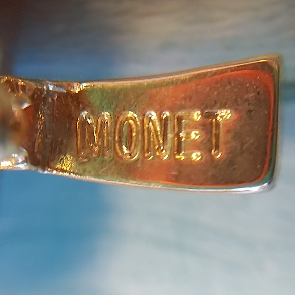 🕰 Monet Tree Brooch - Picture 3 of 3